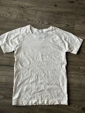 Women's White Performance Crew Neck Shirt
